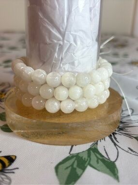 White Jade Beaded Stretch Bracelet